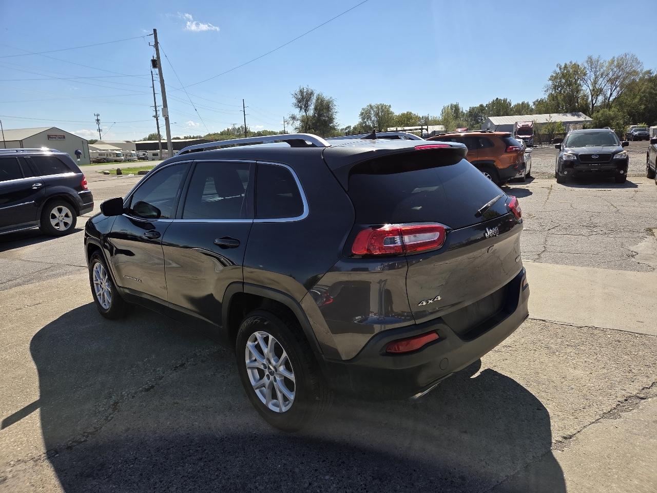 Jeep Cherokee Latitude 4WD 2015