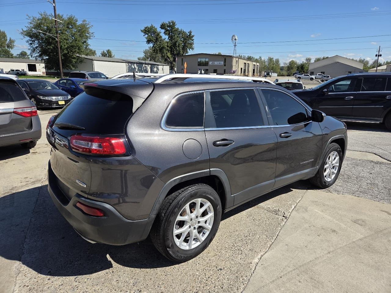 Jeep Cherokee Latitude 4WD 2015