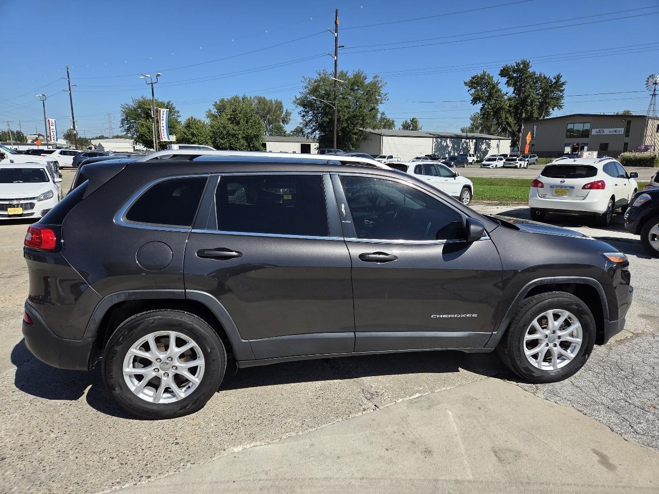 Jeep Cherokee Latitude 4WD 2015