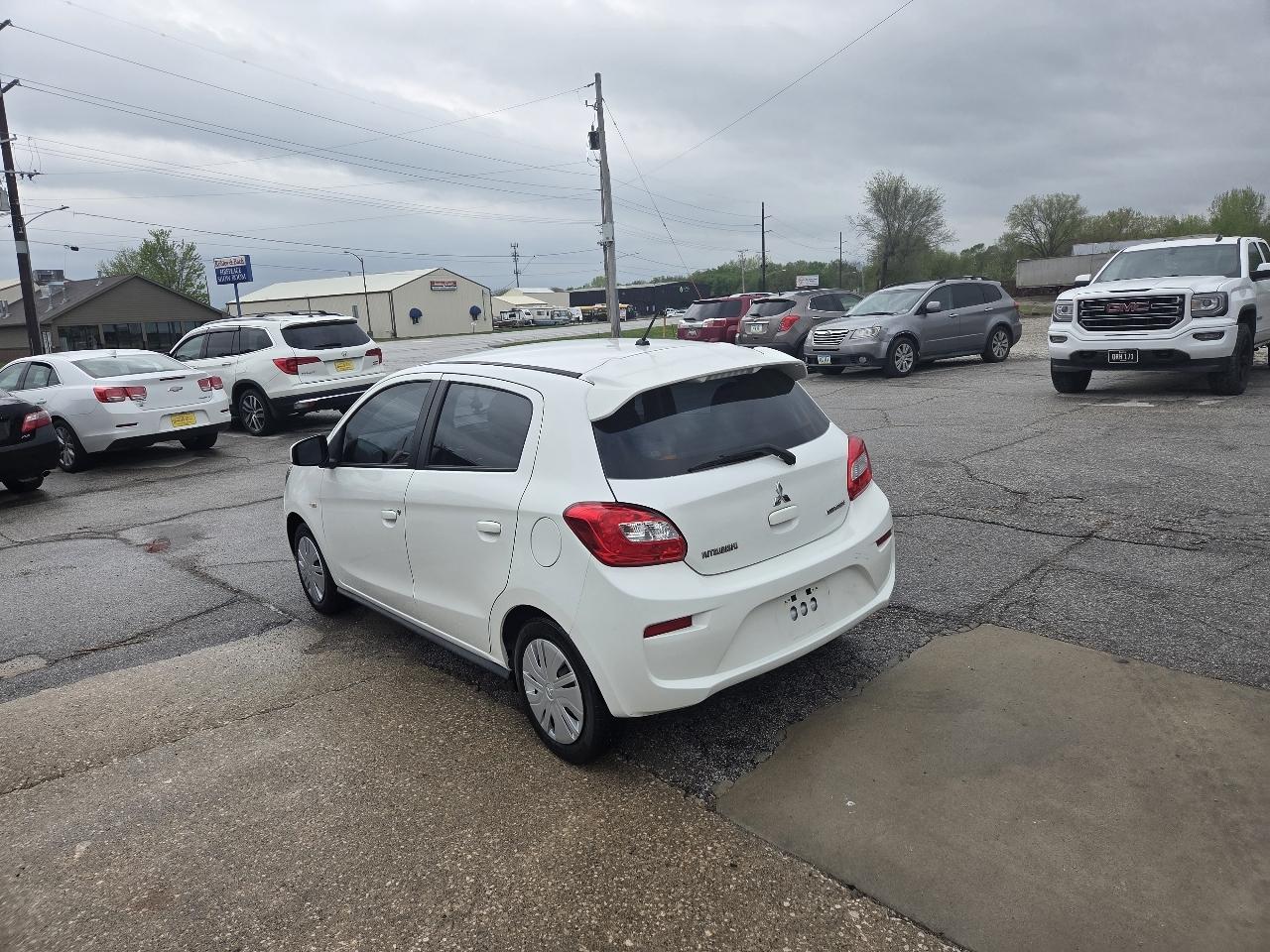 Mitsubishi Mirage ES 5M 2017