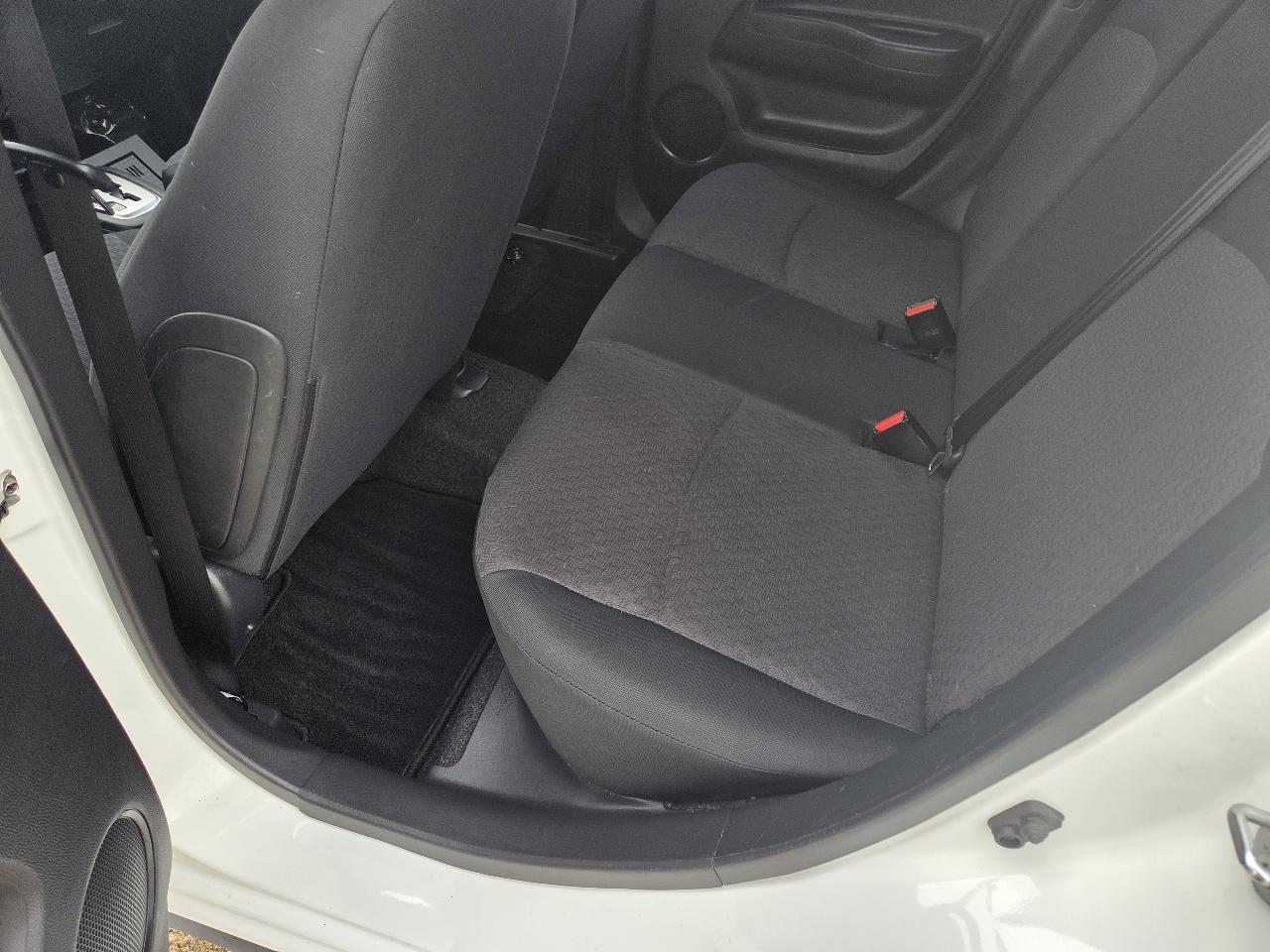 Mitsubishi Mirage ES 5M 2017