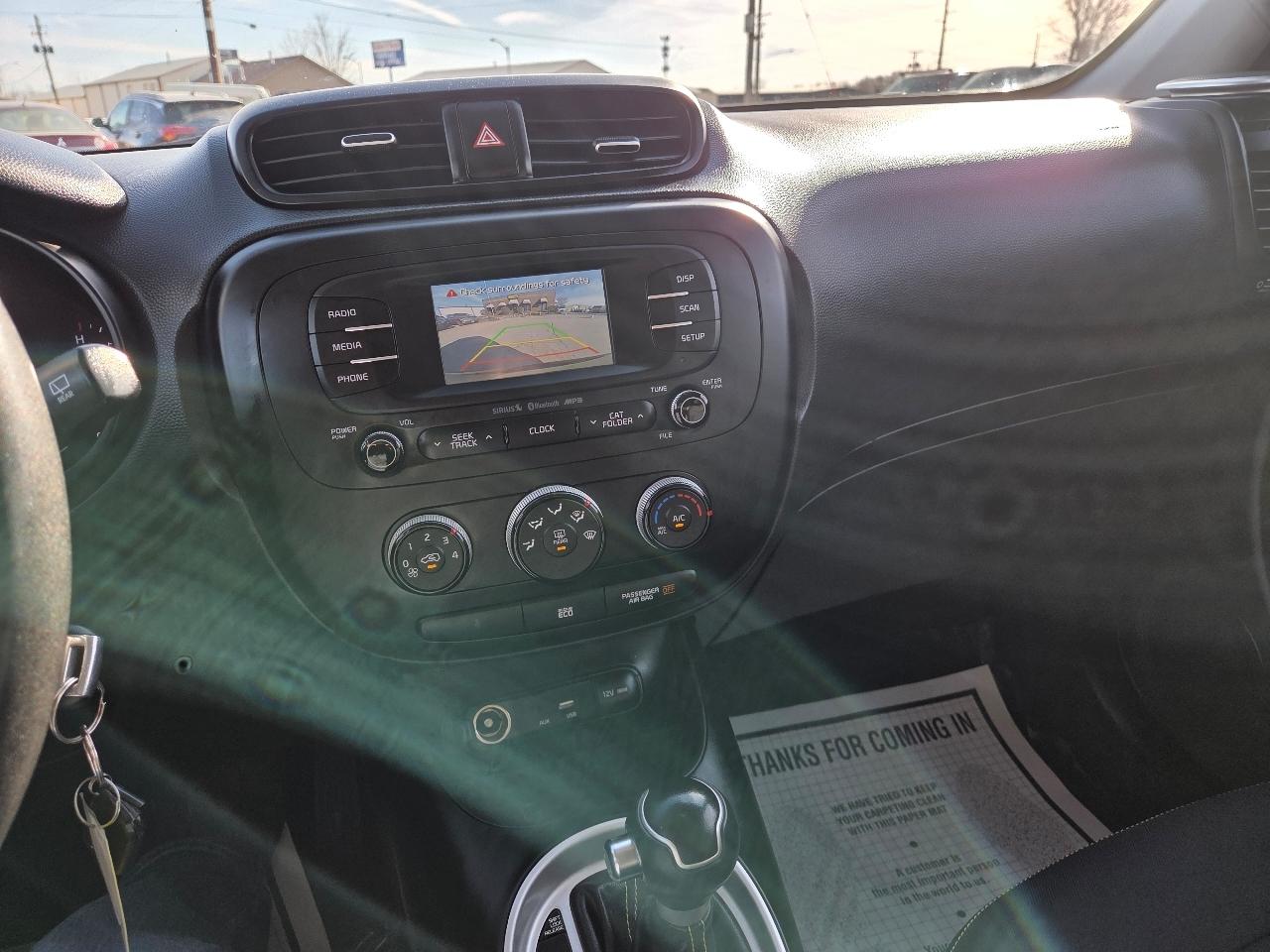 Kia Soul + w/Signature 2.0 Special Edition 2016