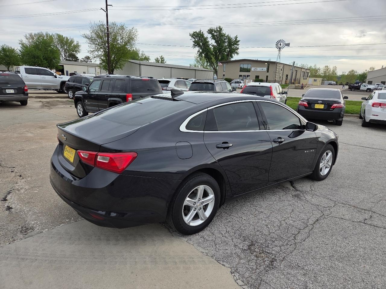 Chevrolet Malibu LS 2022