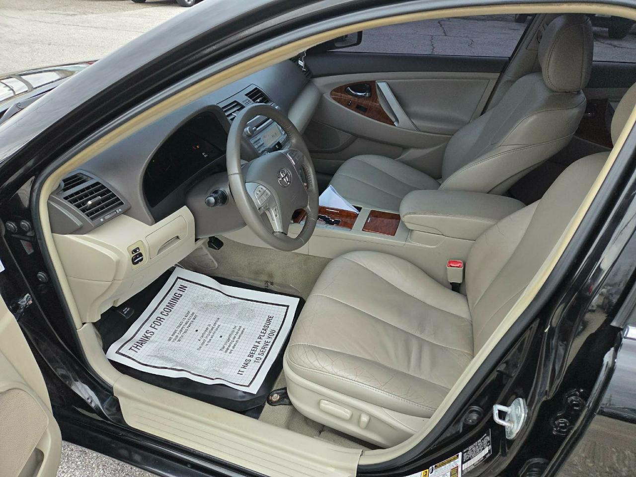 Toyota Camry XLE 5-Spd AT 2009