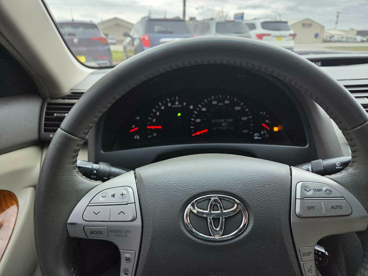 Toyota Camry XLE 5-Spd AT 2009