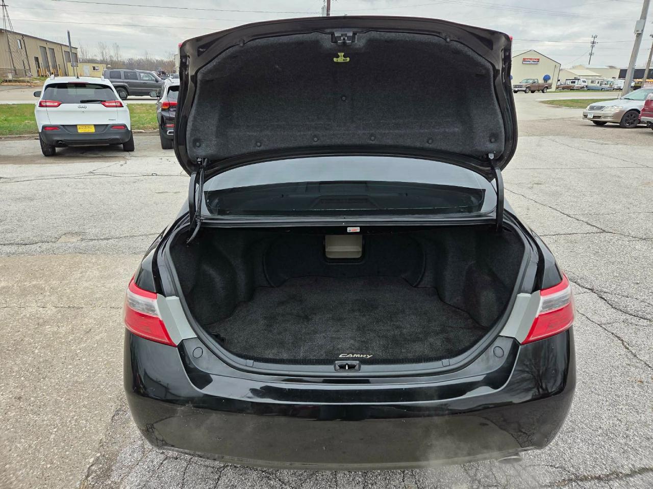 Toyota Camry XLE 5-Spd AT 2009