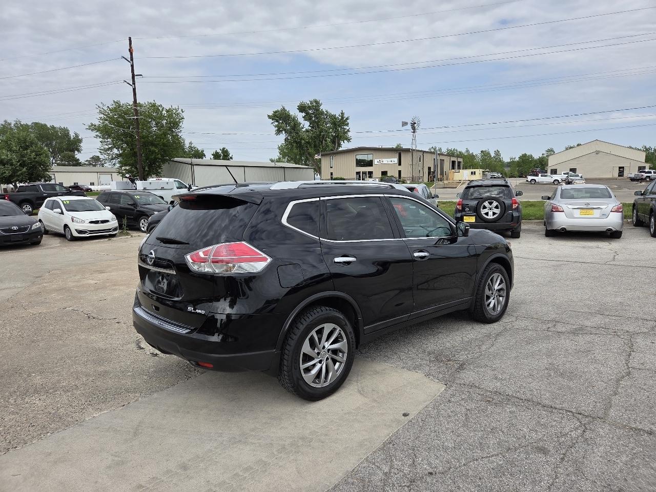 Nissan Rogue SV AWD 2015