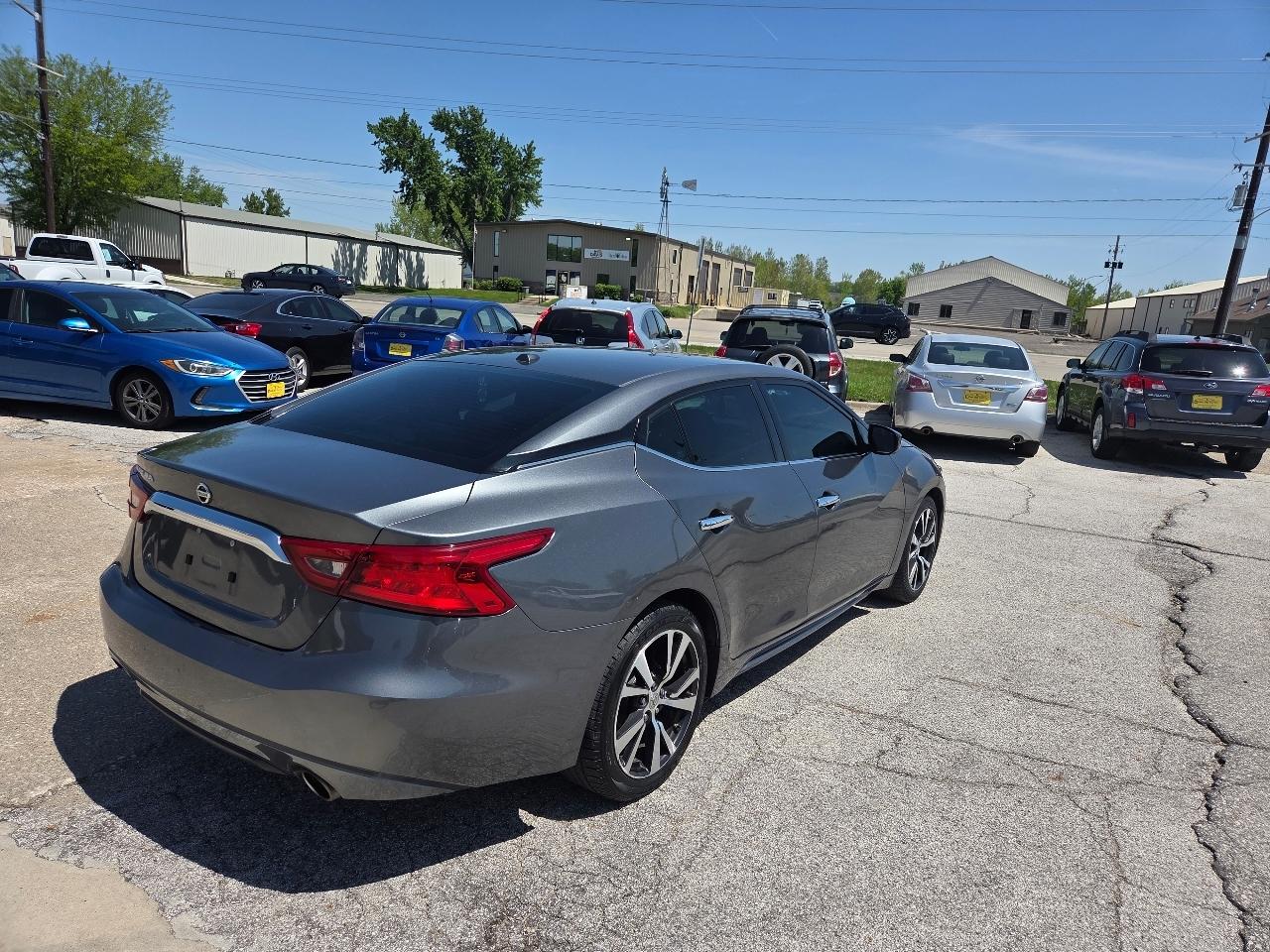 Nissan Maxima 3.5 S 2016
