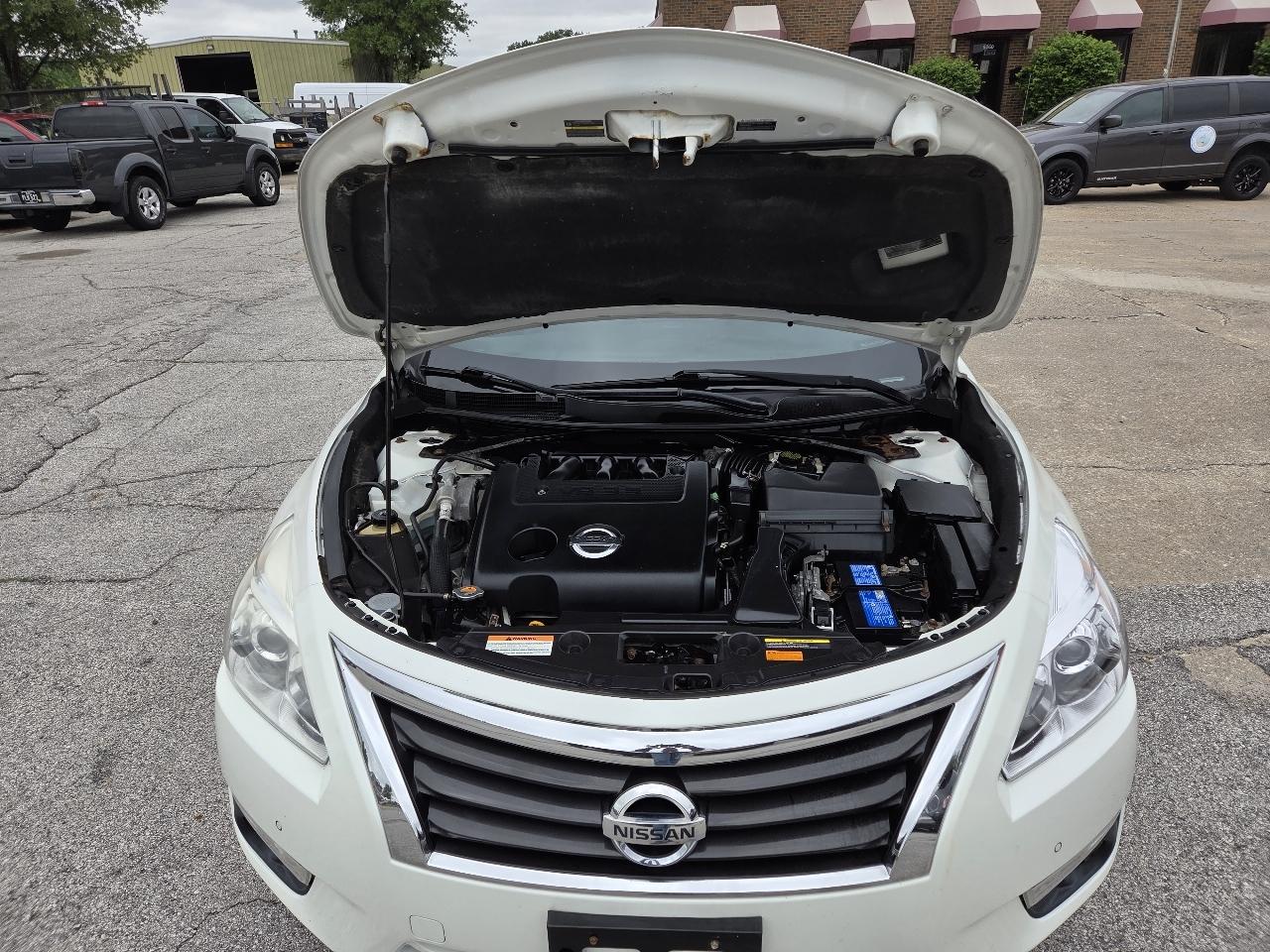 Nissan Altima 3.5 SV 2015