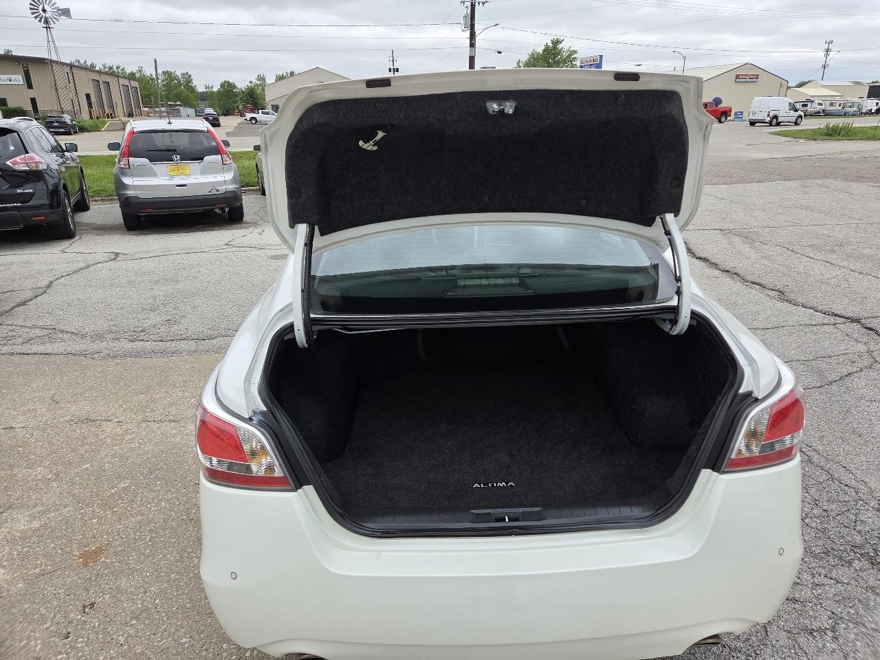 Nissan Altima 3.5 SV 2015