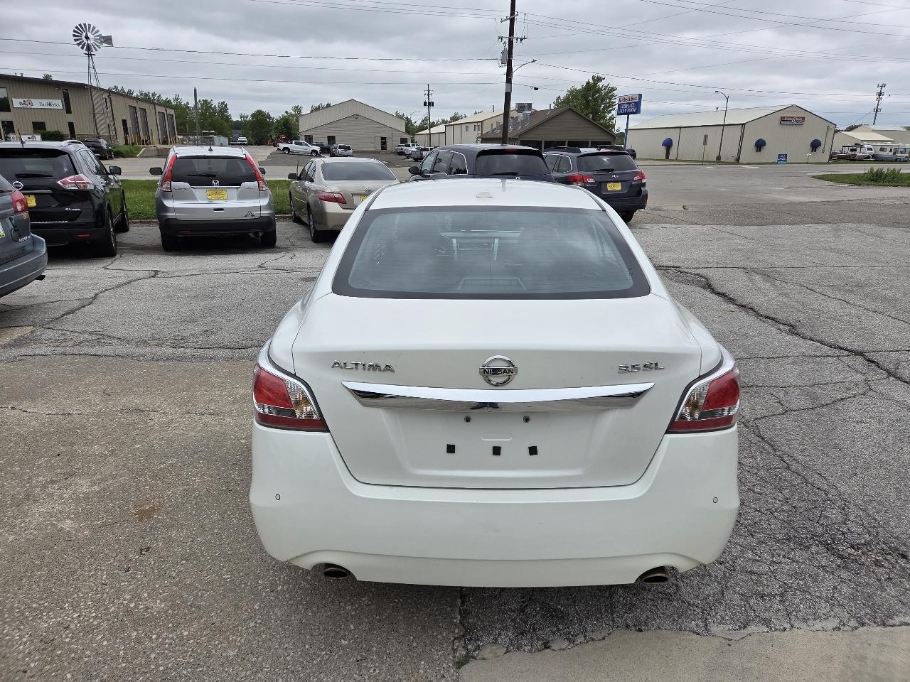 Nissan Altima 3.5 SV 2015