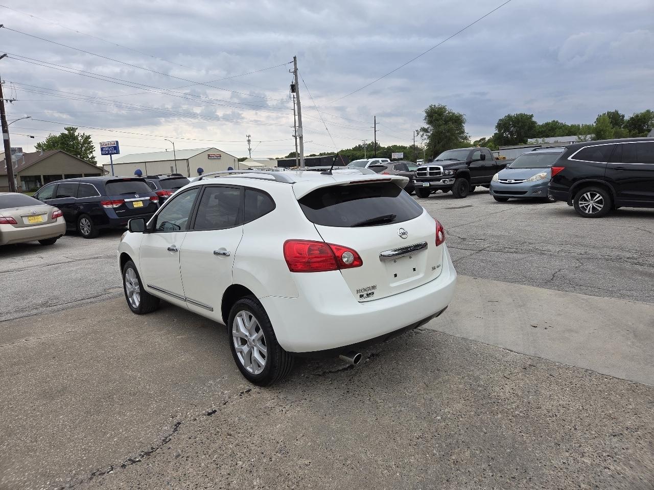 Nissan Rogue S AWD 2012