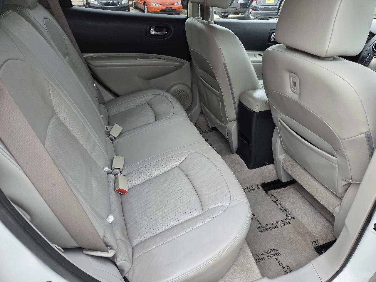 Nissan Rogue S AWD 2012