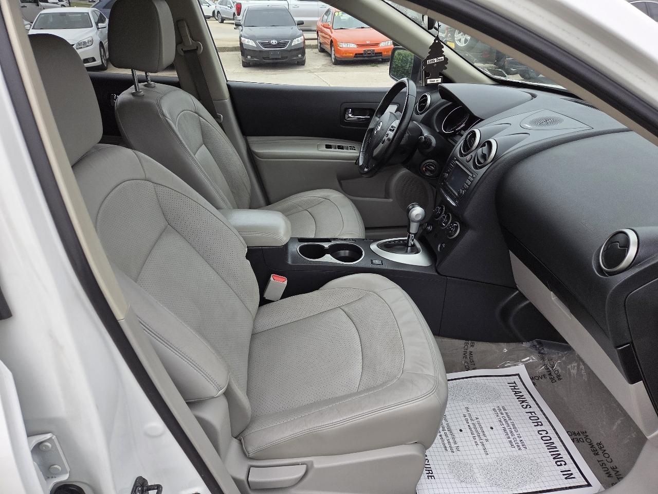 Nissan Rogue S AWD 2012
