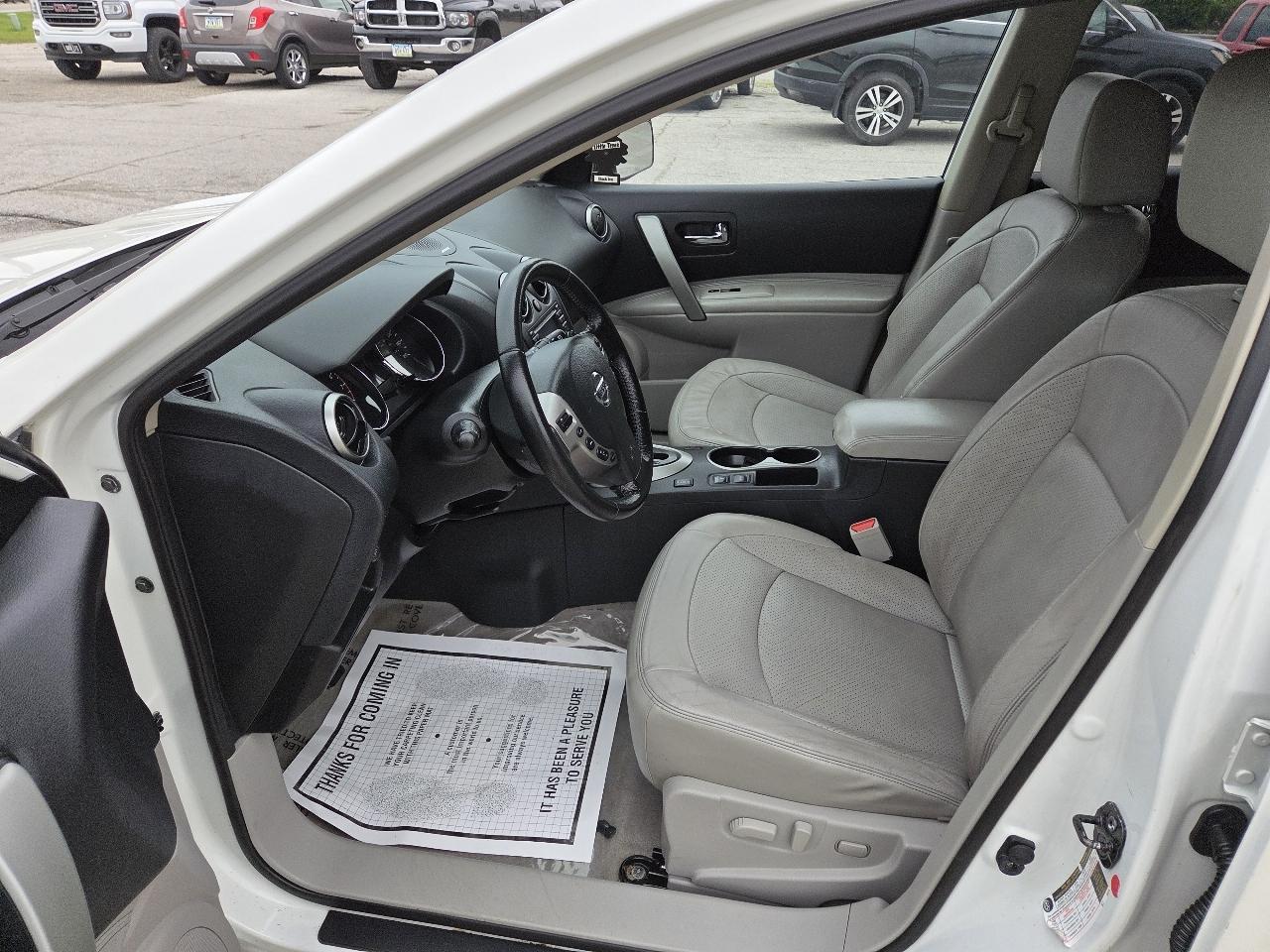 Nissan Rogue S AWD 2012