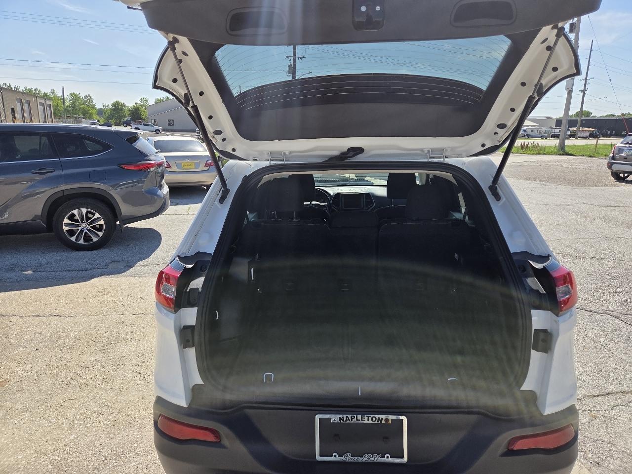 Jeep Cherokee Latitude FWD 2017