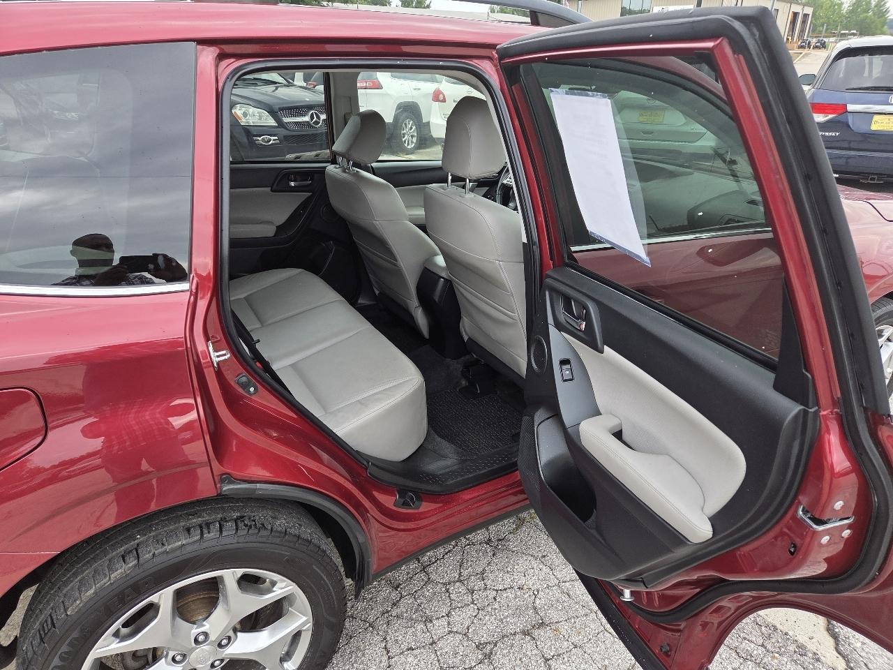 Subaru Forester 2.5i Touring 2015