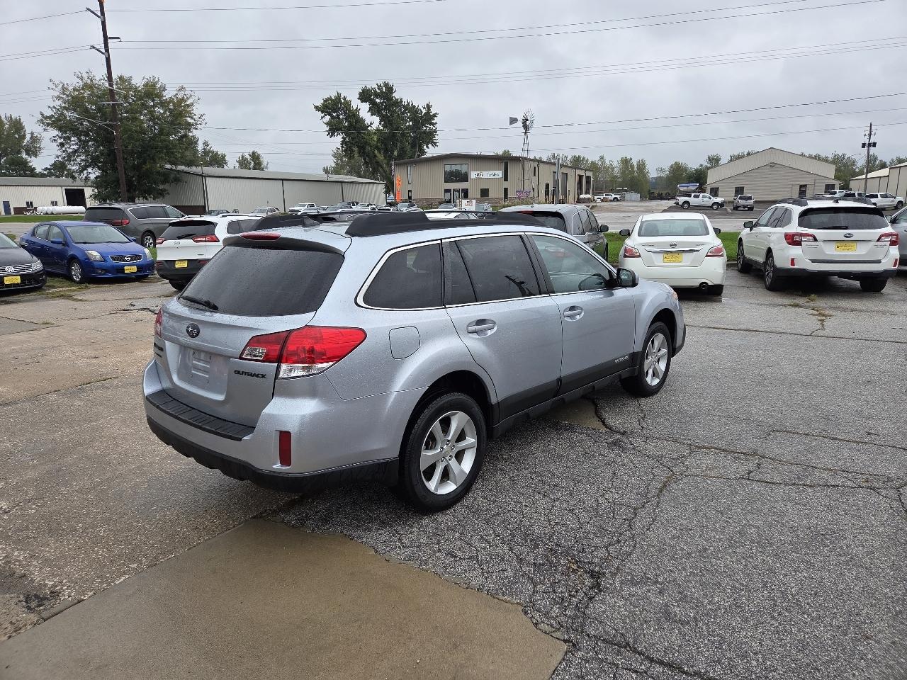 Subaru Outback 2.5i Limited 2014