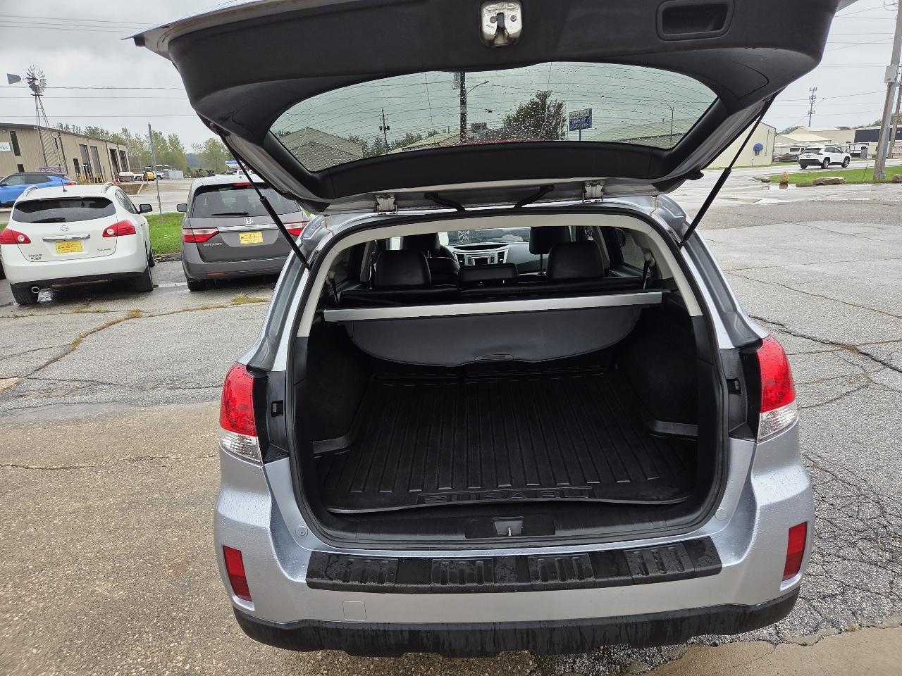 Subaru Outback 2.5i Limited 2014