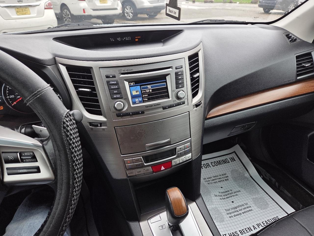 Subaru Outback 2.5i Limited 2014