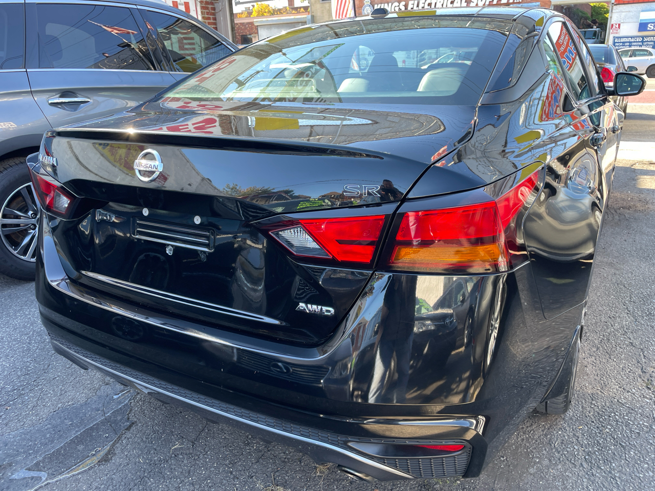 Nissan Altima 2.5 SR AWD 2019 Nissan Altima 2.5 SR AWD 2019