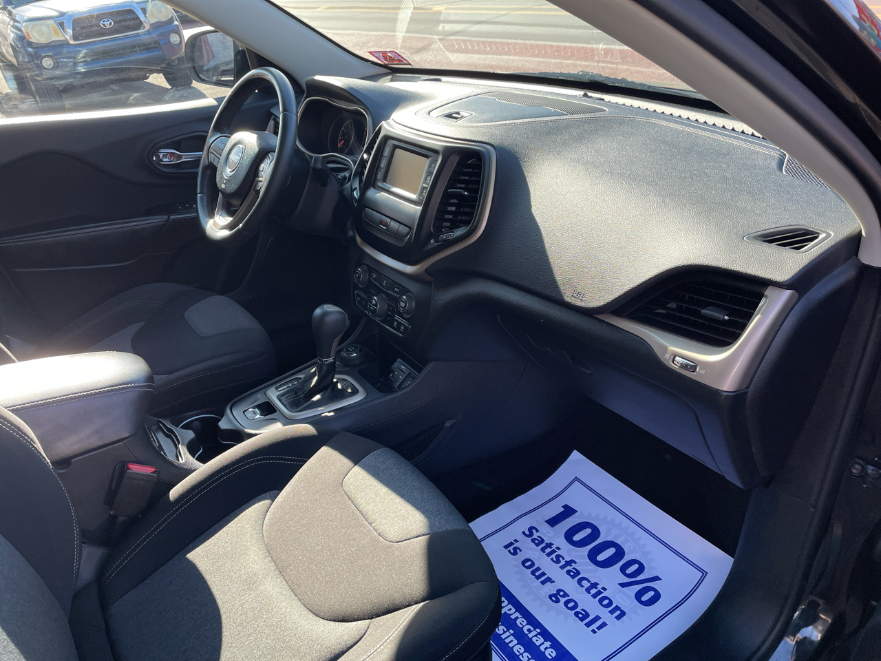 Jeep Cherokee Latitude 4WD 2014