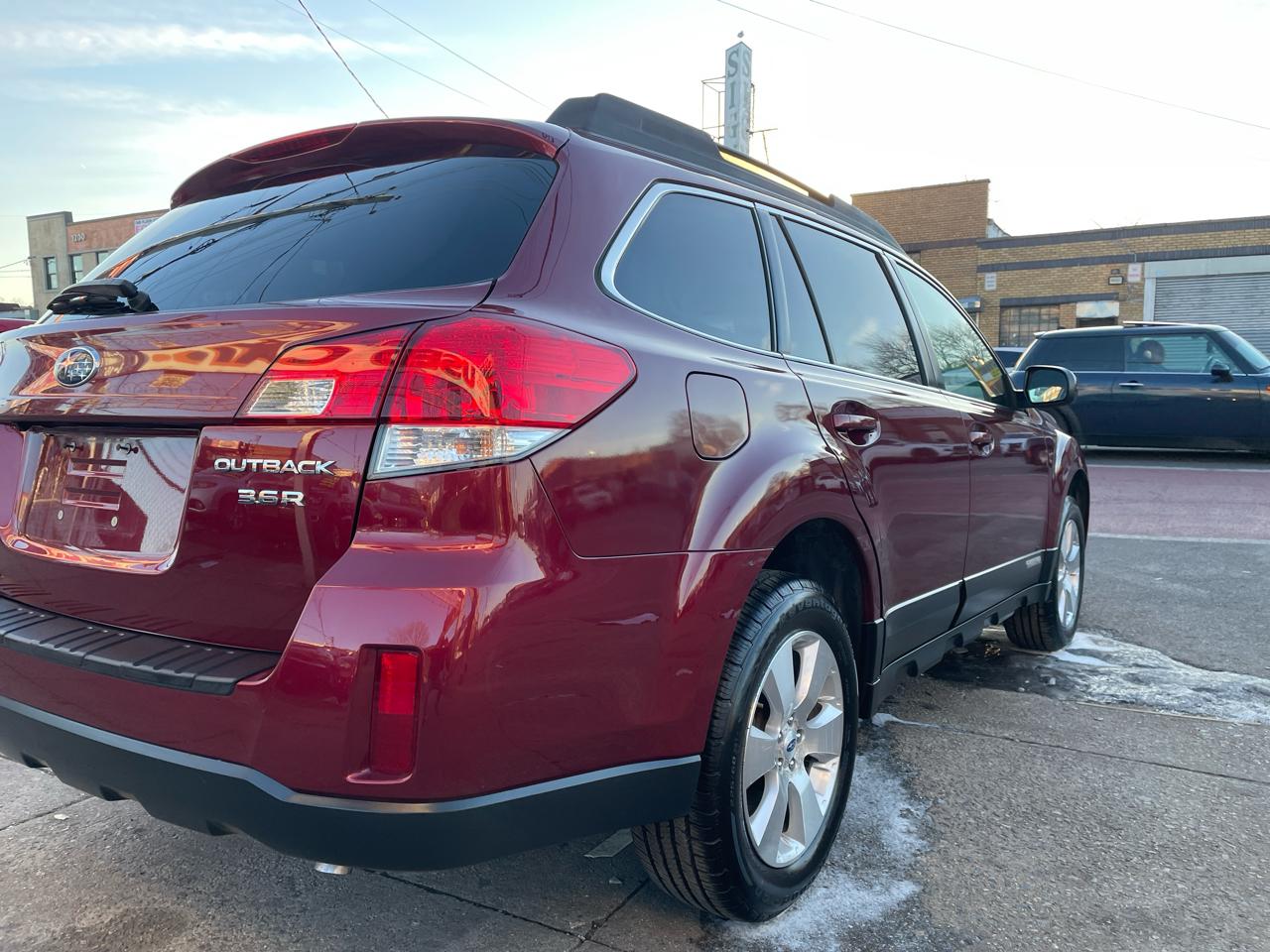 Subaru Outback 3.6R Limited 2012