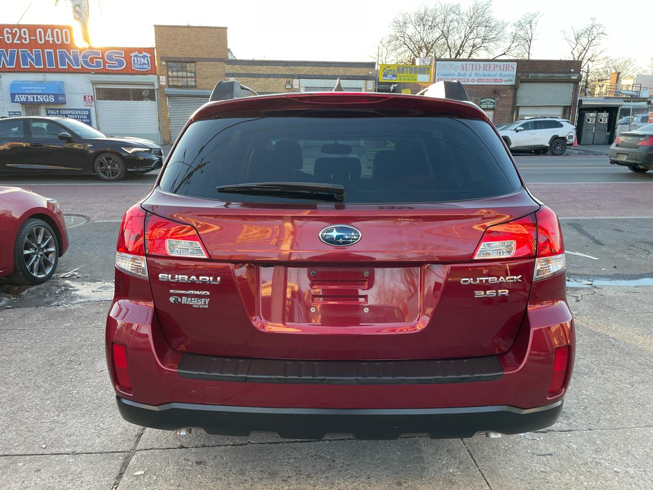 Subaru Outback 3.6R Limited 2012