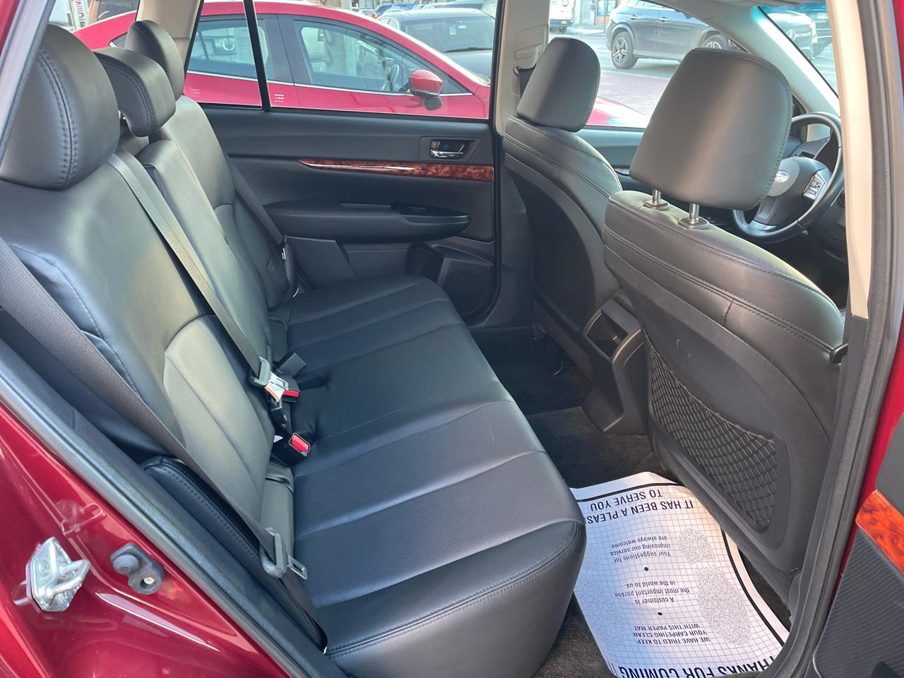 Subaru Outback 3.6R Limited 2012