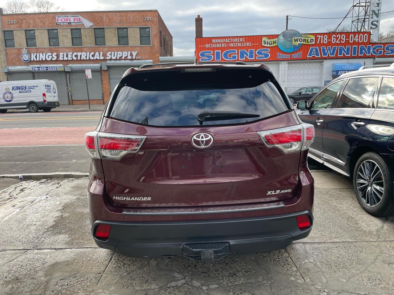 Toyota Highlander XLE AWD V6 2015