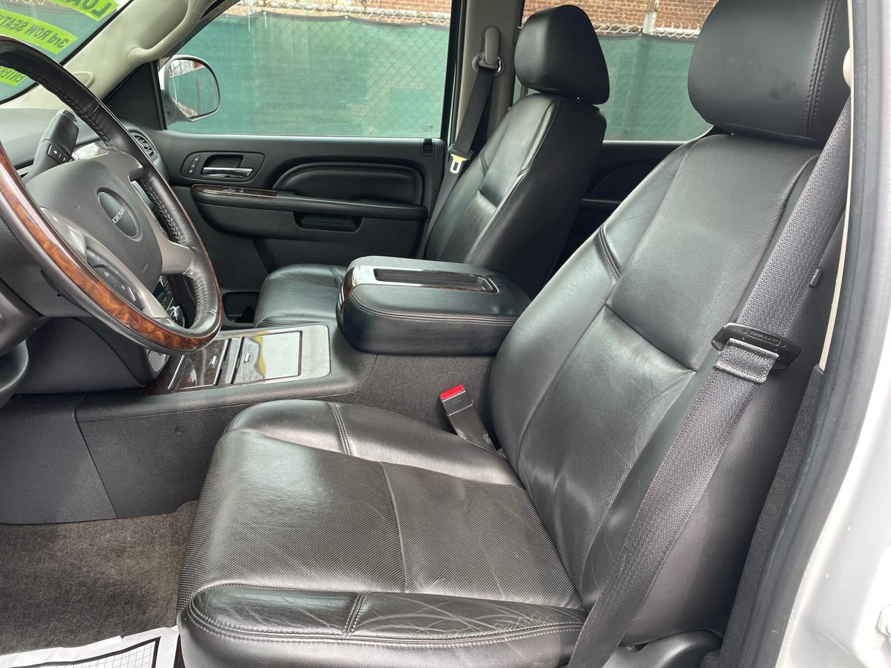 GMC Yukon Denali 4WD 2013