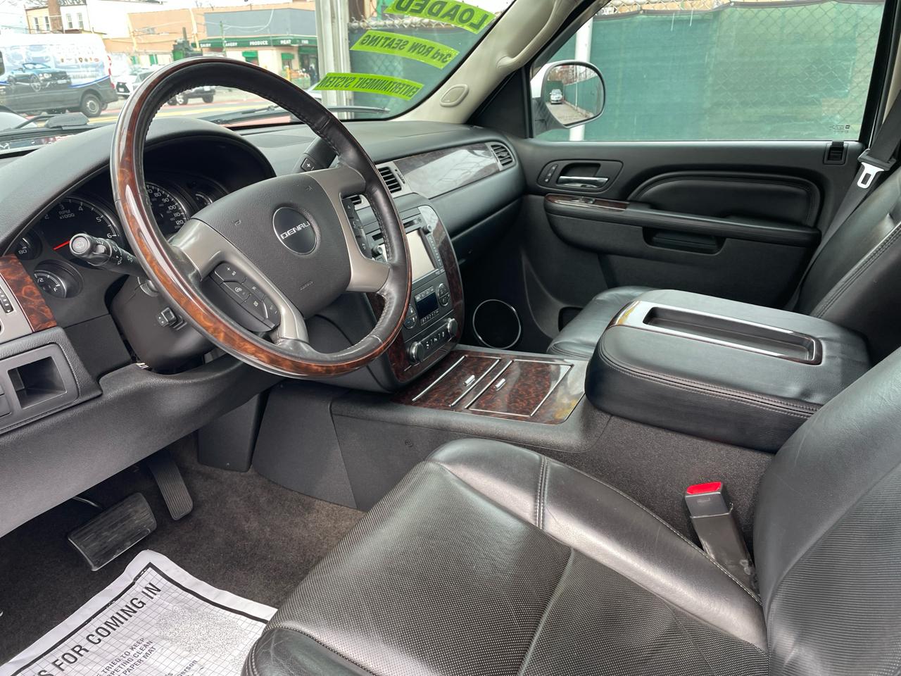 GMC Yukon Denali 4WD 2013