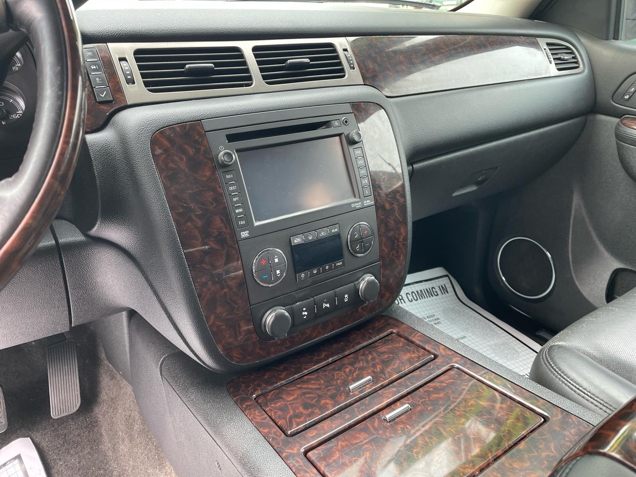 GMC Yukon Denali 4WD 2013