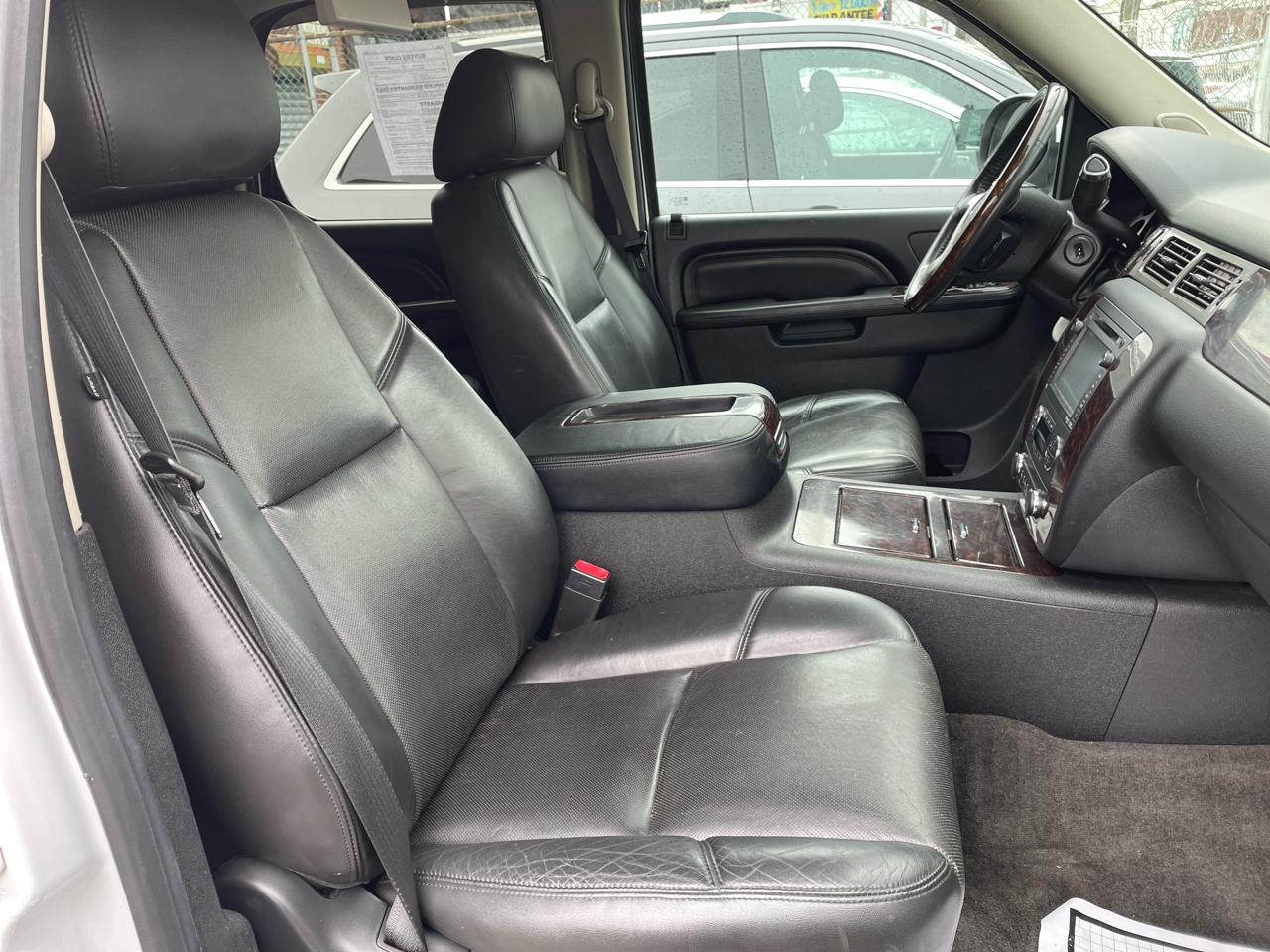 GMC Yukon Denali 4WD 2013