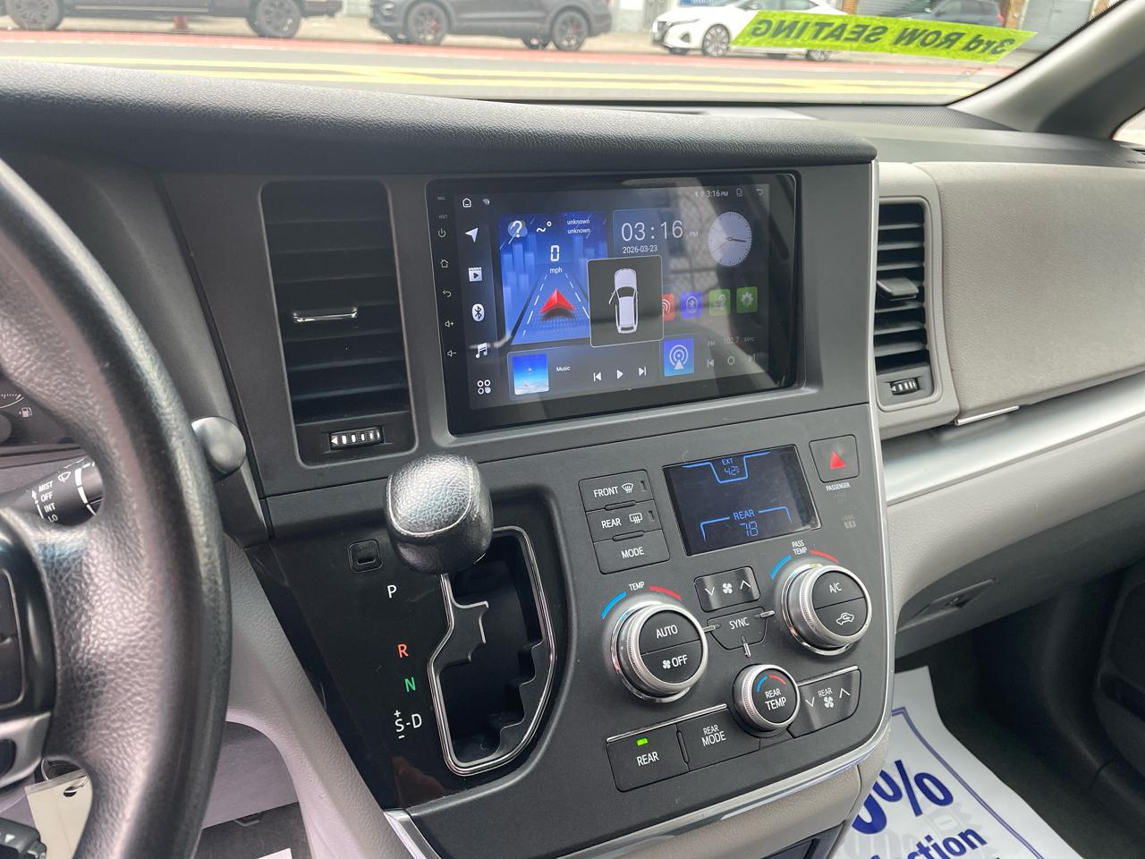 Toyota Sienna LE FWD 8-Passenger V6 2016