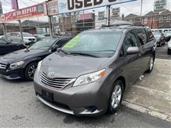 2016 Toyota Sienna 
