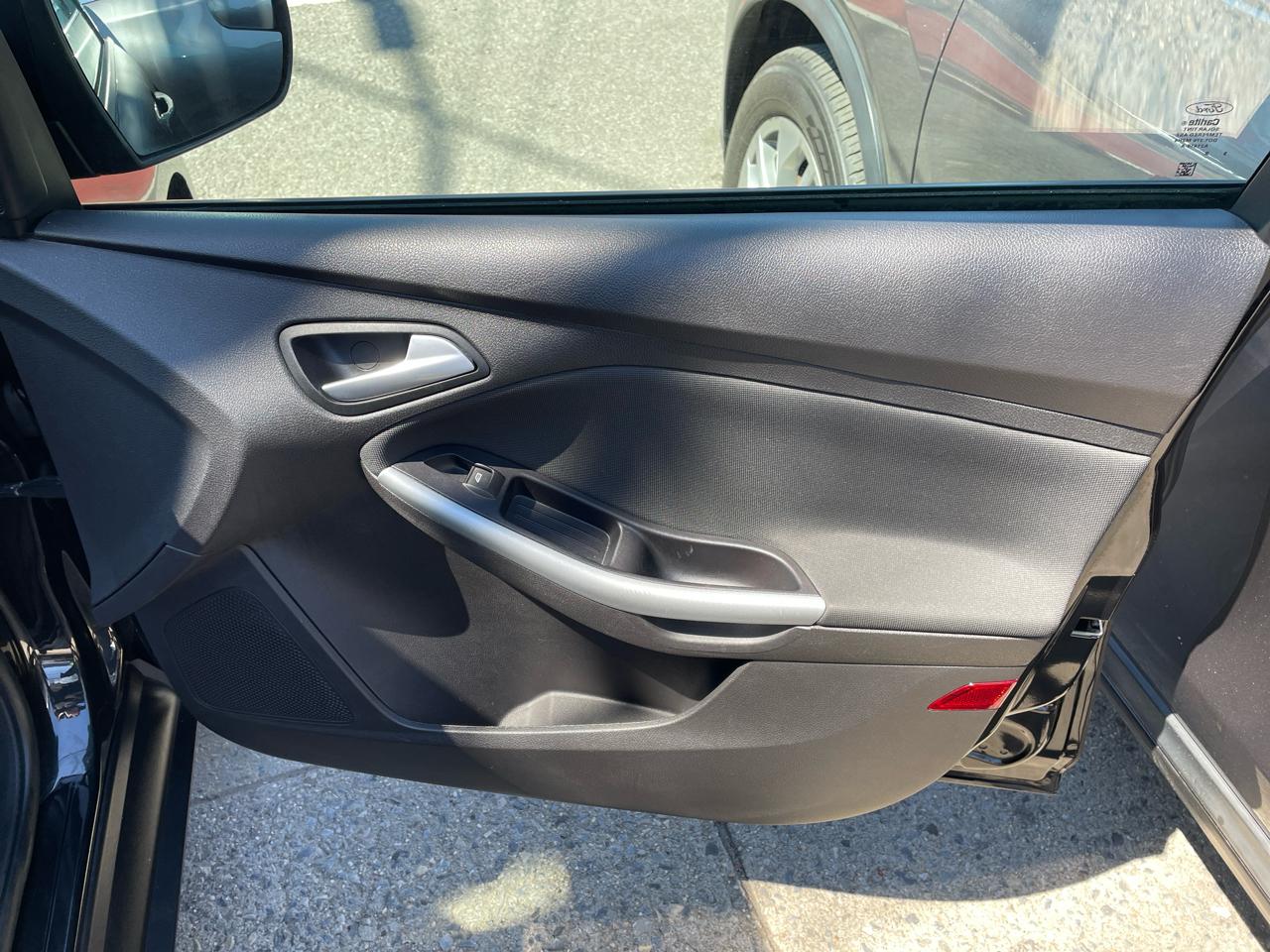 Ford Focus SE Hatch 2013