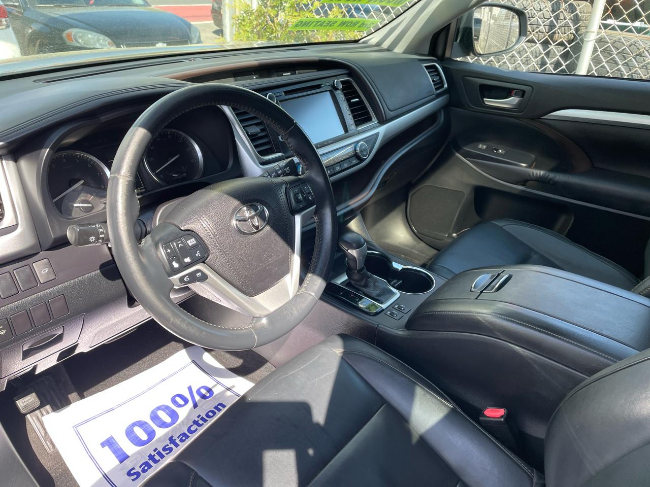 Toyota Highlander XLE AWD V6 2016