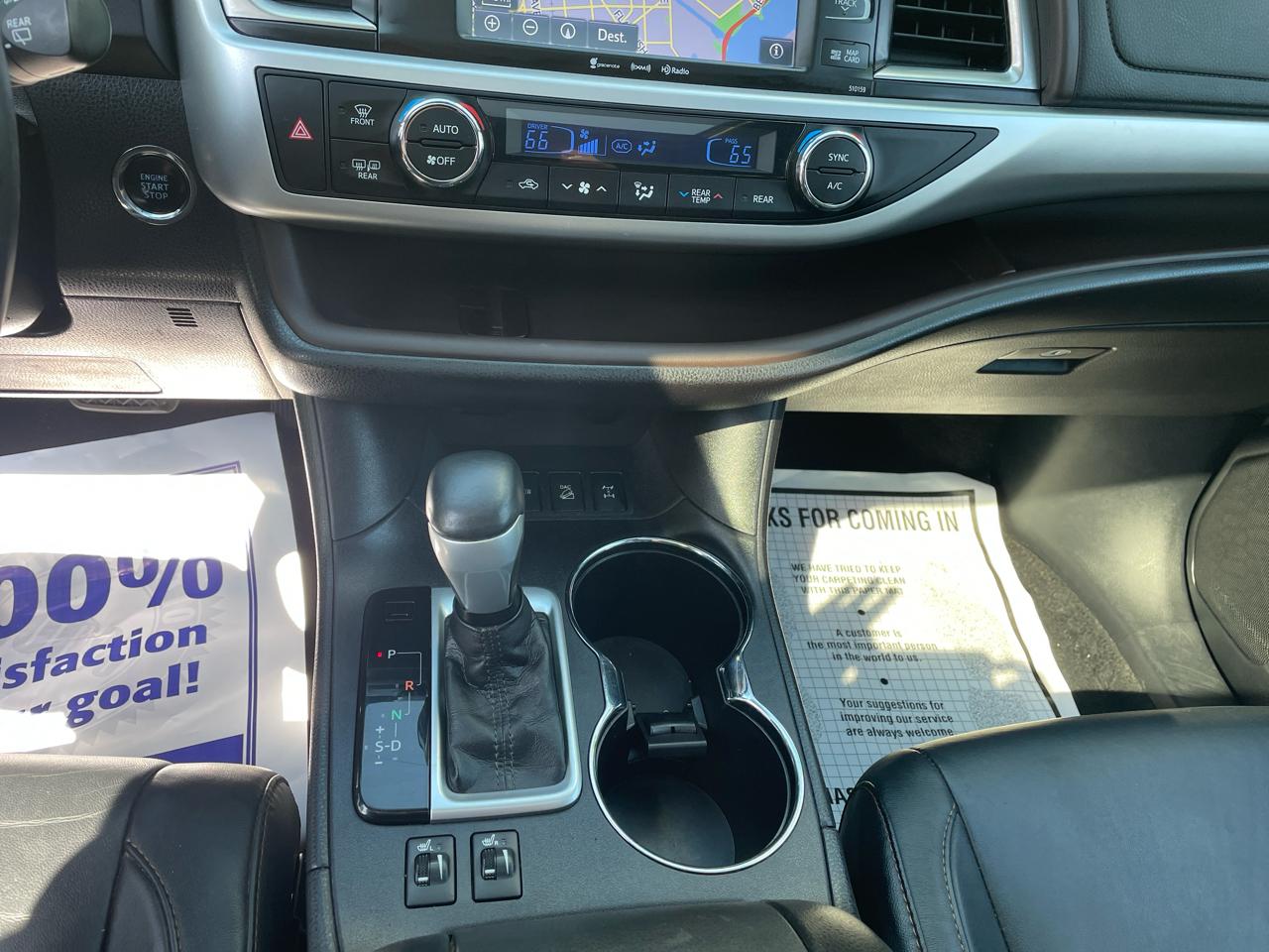 Toyota Highlander XLE AWD V6 2016