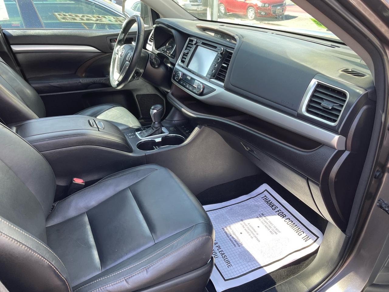 Toyota Highlander XLE AWD V6 2016