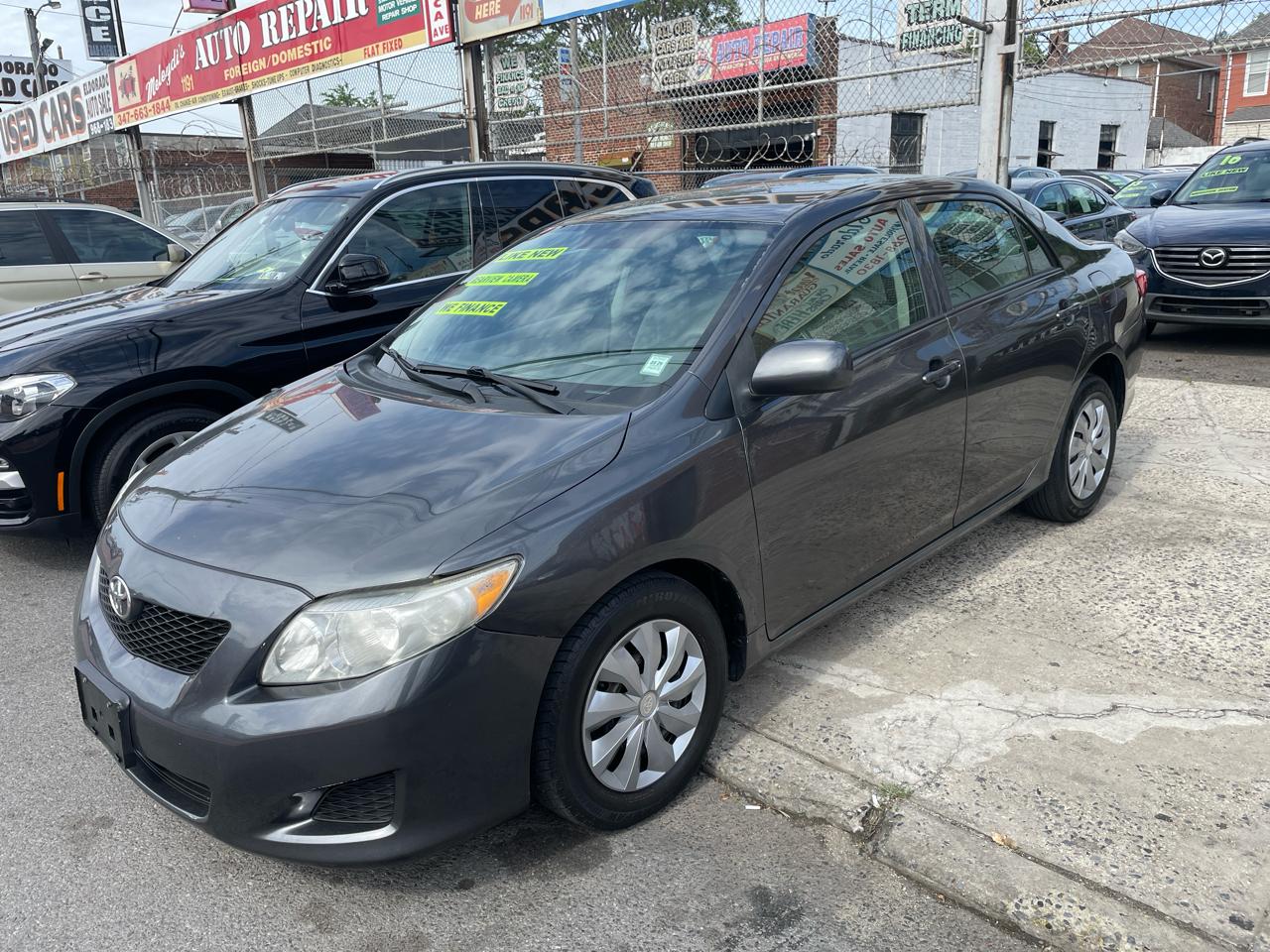 Toyota Corolla 4dr Sdn Auto LE (Natl) 2010