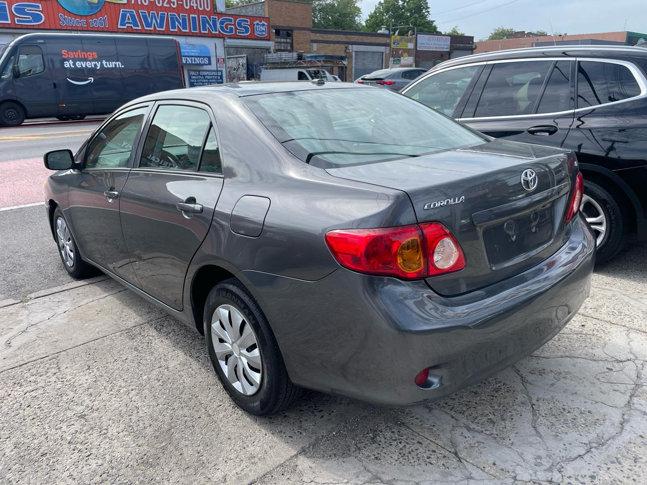 Toyota Corolla 4dr Sdn Auto LE (Natl) 2010