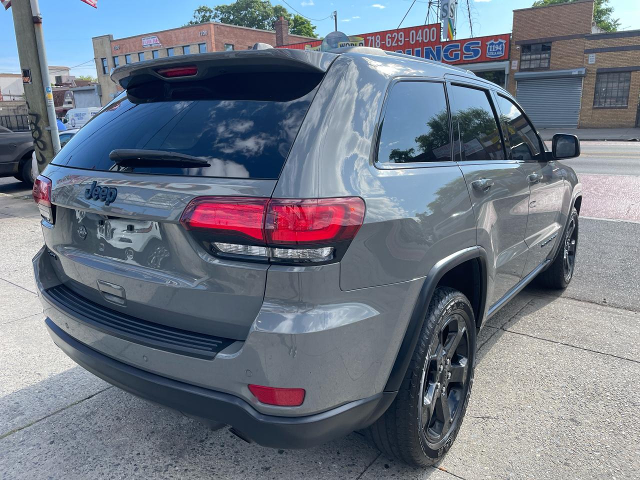 Jeep Grand Cherokee Laredo 4WD 2019