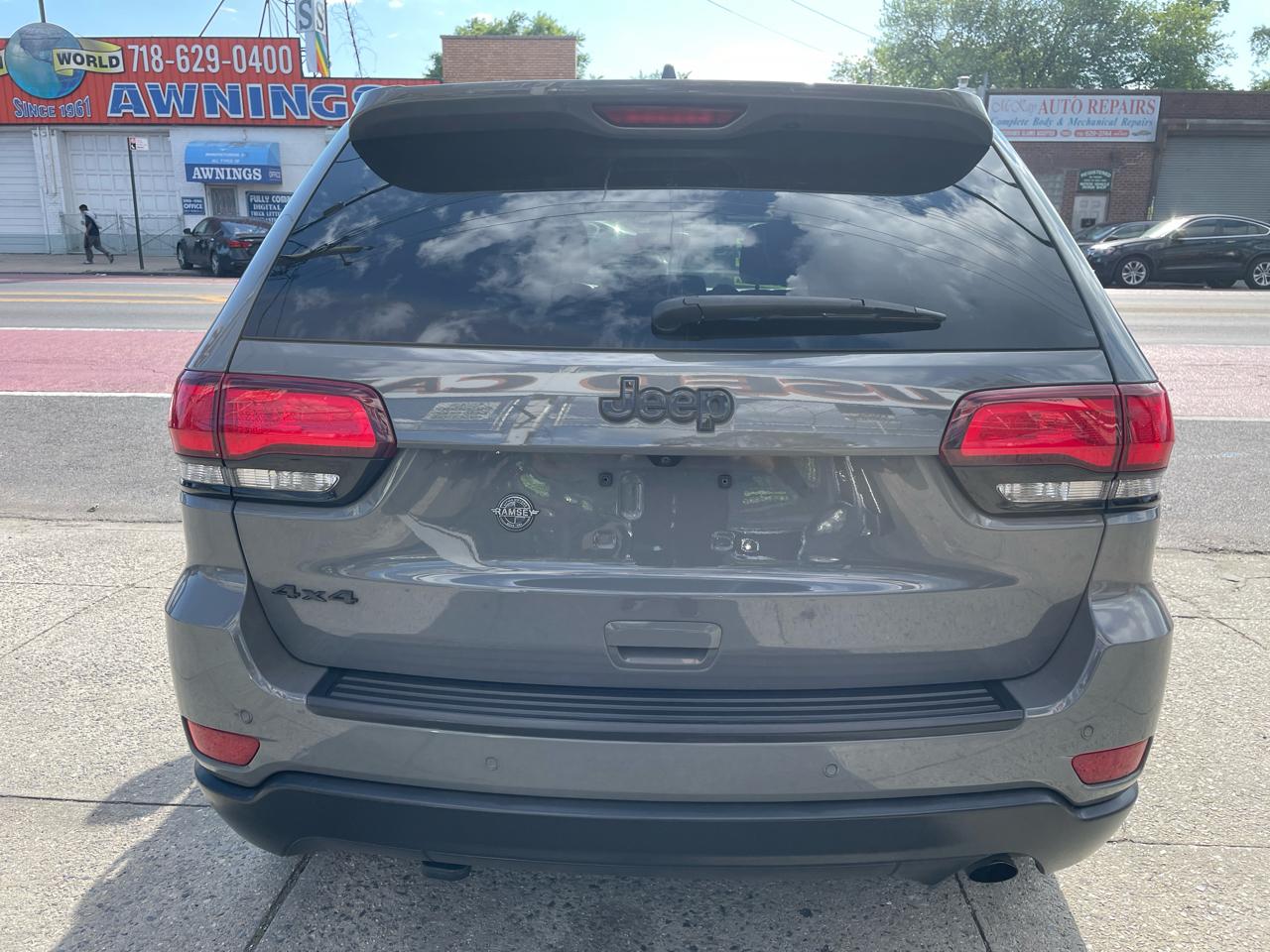 Jeep Grand Cherokee Laredo 4WD 2019