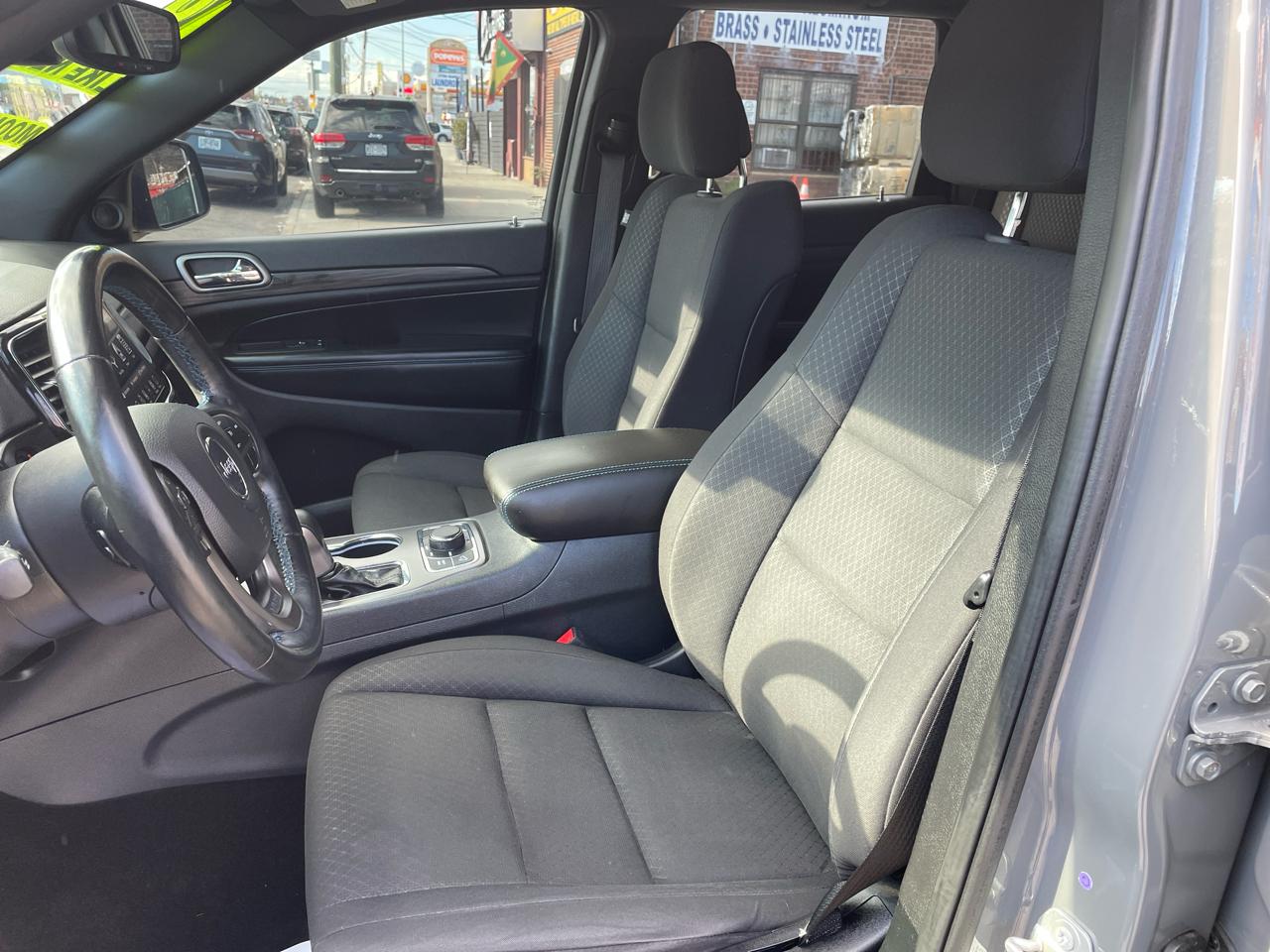 Jeep Grand Cherokee Laredo 4WD 2019