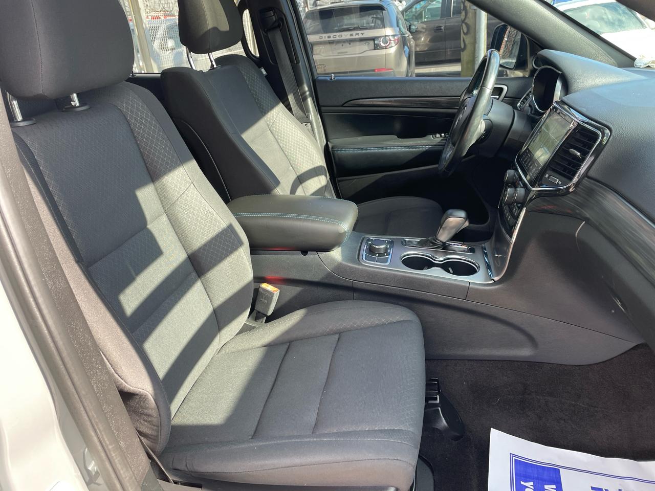 Jeep Grand Cherokee Laredo 4WD 2019