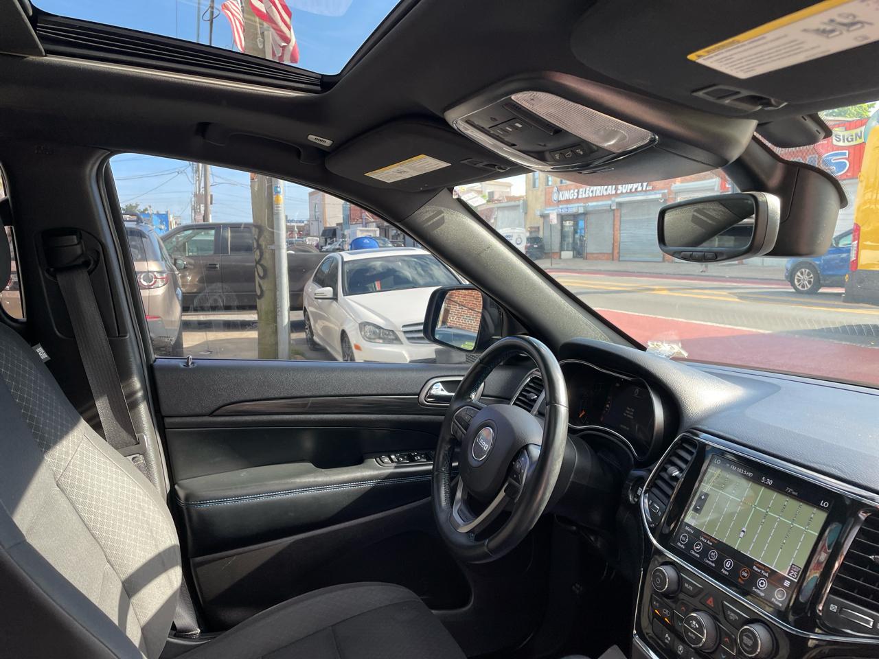 Jeep Grand Cherokee Laredo 4WD 2019