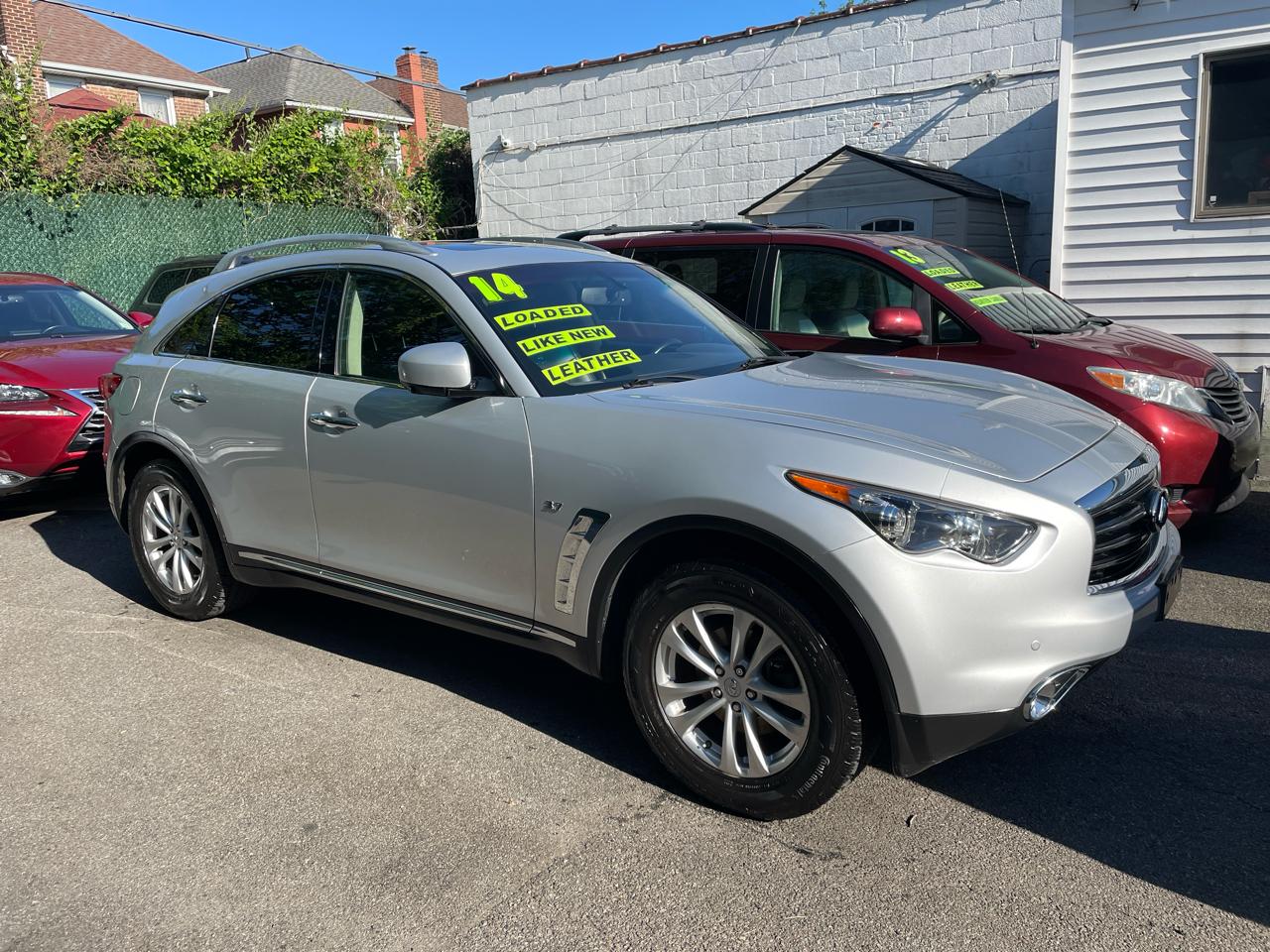 Infiniti QX70 Base AWD 2014