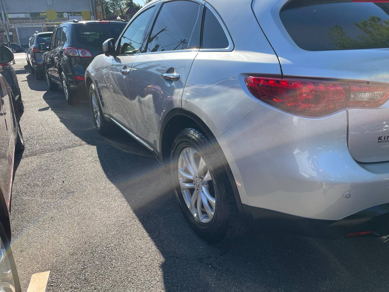 Infiniti QX70 Base AWD 2014