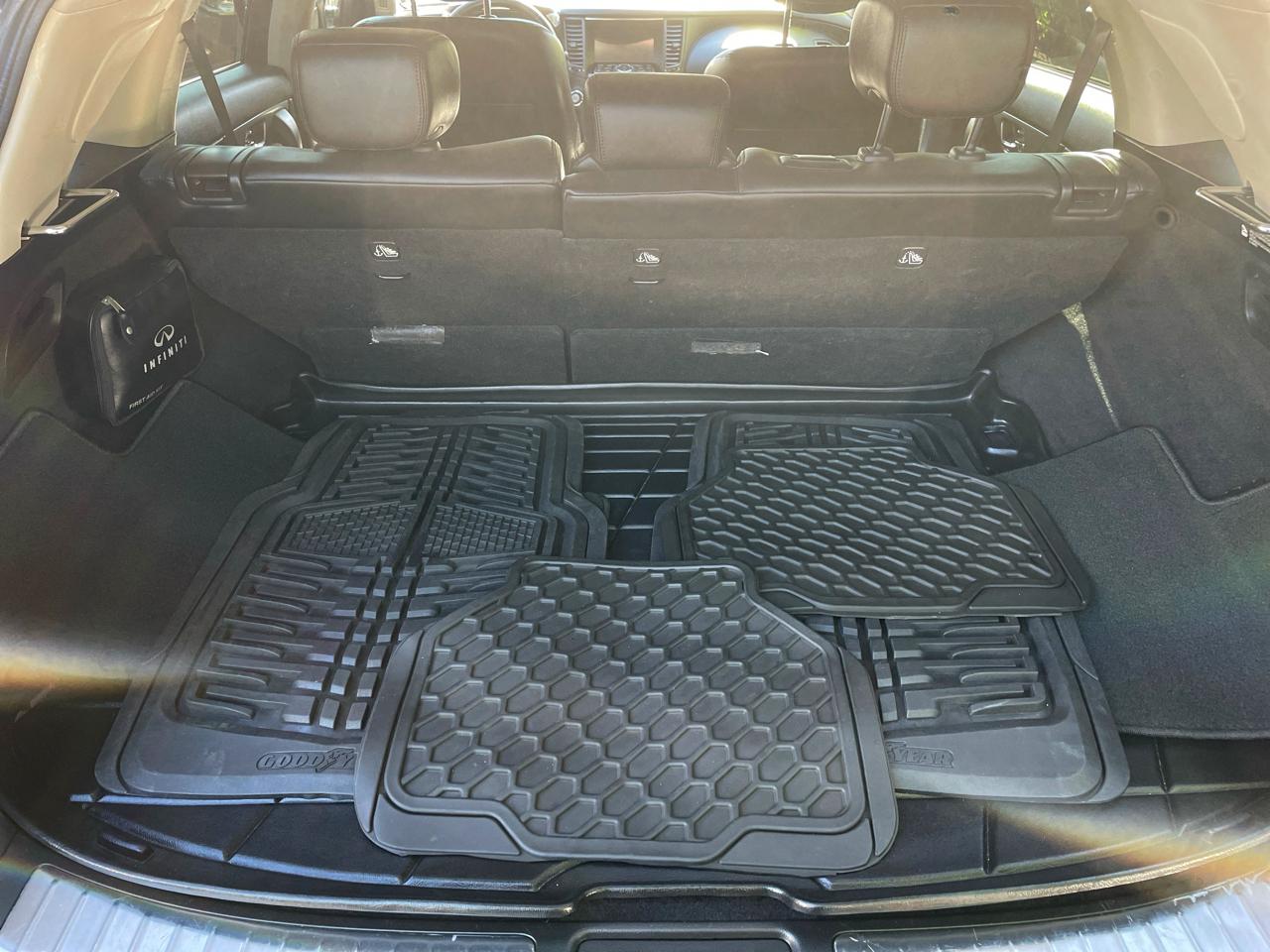 Infiniti QX70 Base AWD 2014